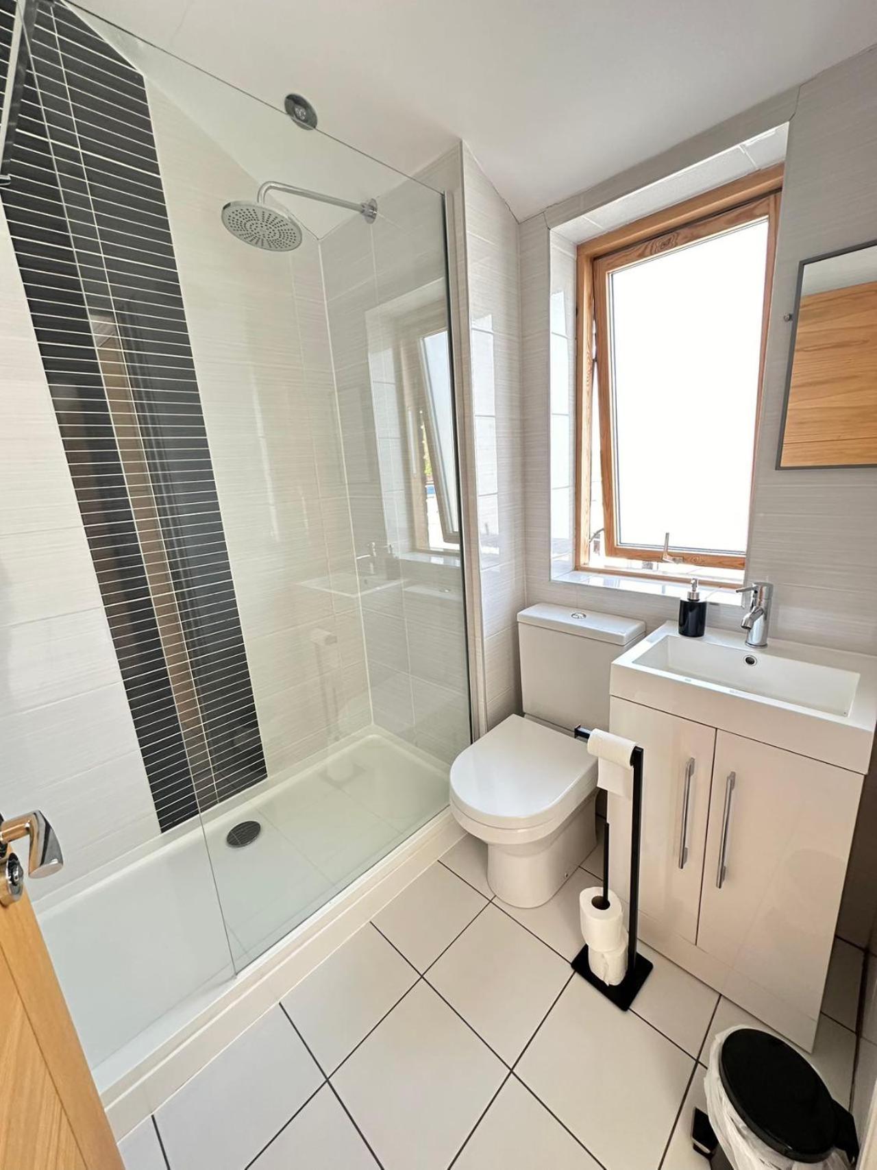 Spacious 4Br 4Ba Gated Townhouse With Balconies, Central Jq Birmingham Esterno foto